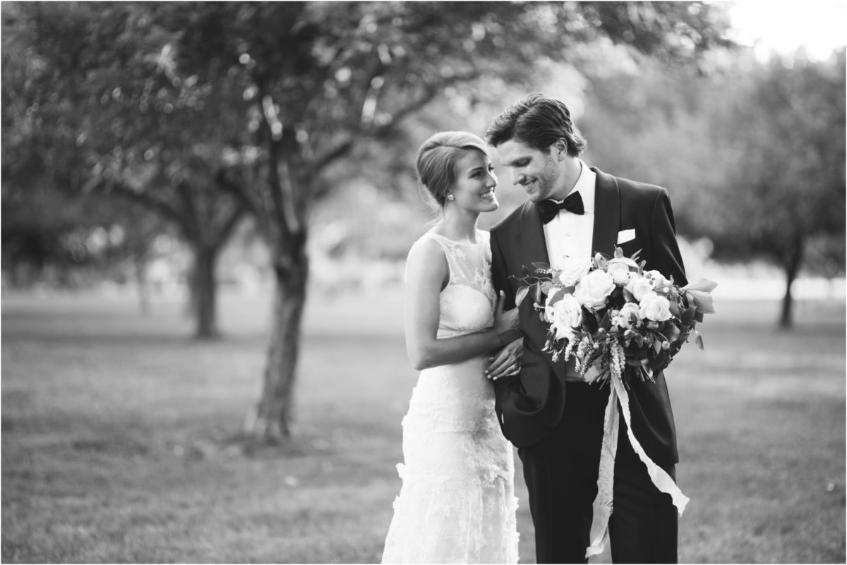 mooreland_mansion_bride_kirtland_lindsey_yeagley_photo_0025