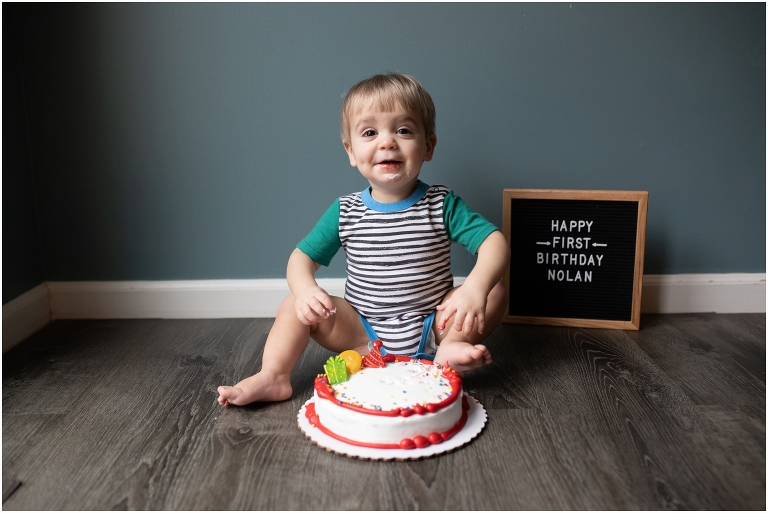 one year old smash cake lindsey yeagley photo