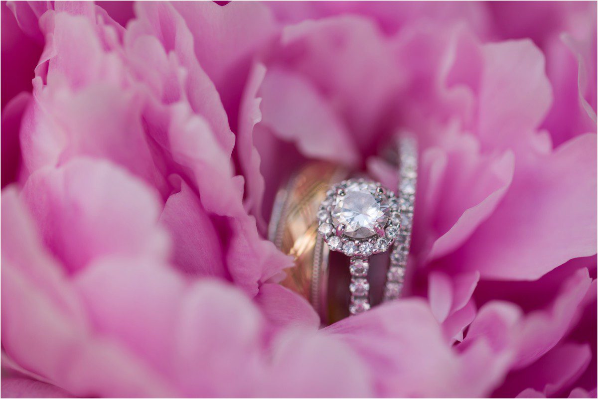 chic_barn_wedding_dover_ohio_lindsey_yeagley_photo